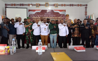 Ketua dan Anggota KPU, serta Ketua dan Anggota Bawaslu Kabupaten Deiyai